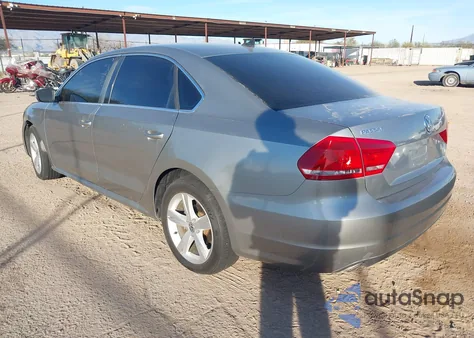 2013 Volkswagen Passat 2.0L Tdi Se z USA, uszkodzony, nr VIN 1VWBN7A36DC082541